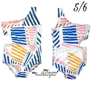 Dot dot smile swim suit size 5/6